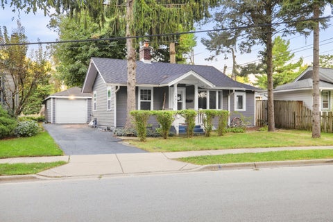 Photo of 1401 Sherwood Avenue, Elgin, IL 60120 (MLS # 12753865)