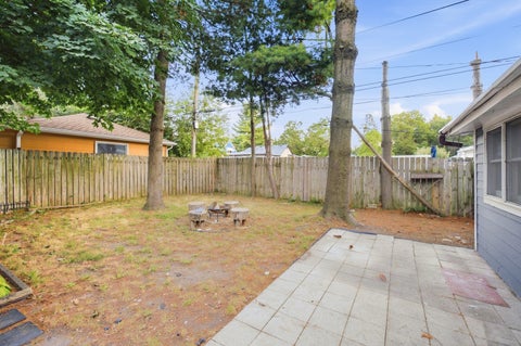 Tiny photo for 1401 Sherwood Avenue, Elgin, IL 60120 (MLS # 12753865)