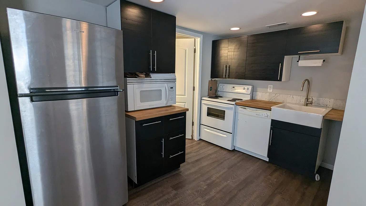 1629 W Beach Avenue 1R