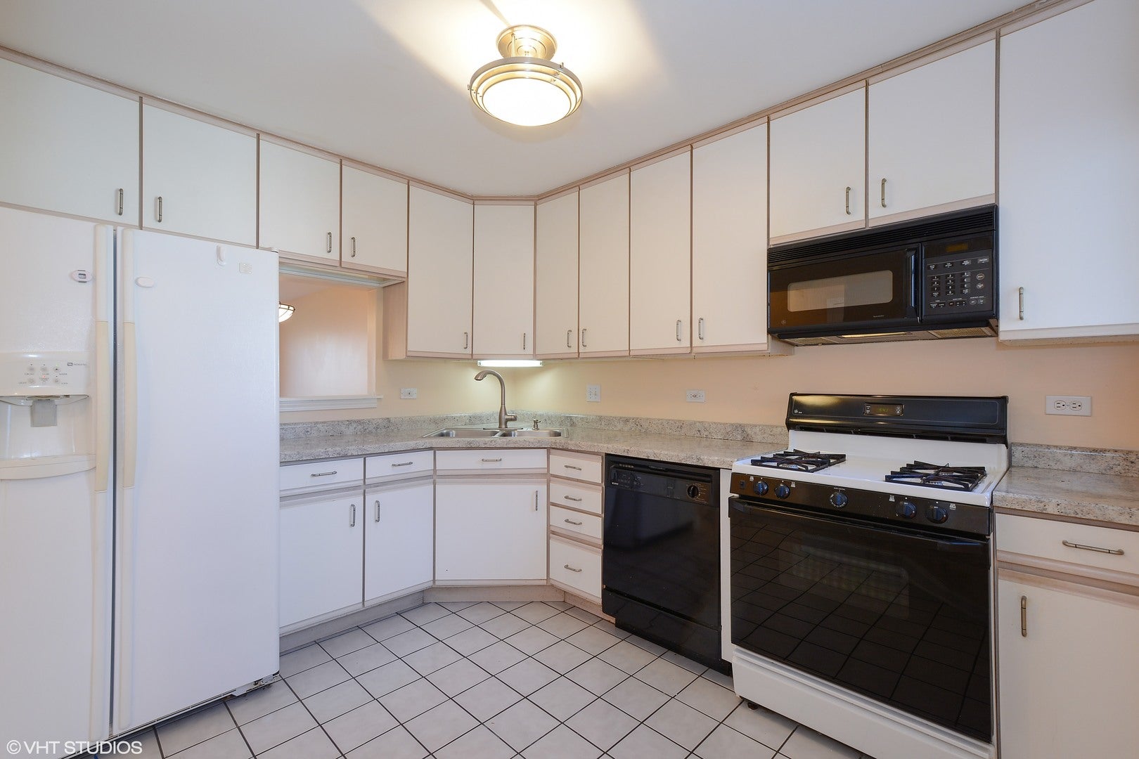 1560 N Saint Marks Place