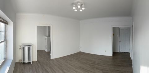 Tiny photo for 3302 Kenilworth Avenue #404, Berwyn, IL 60402 (MLS # 12531379)
