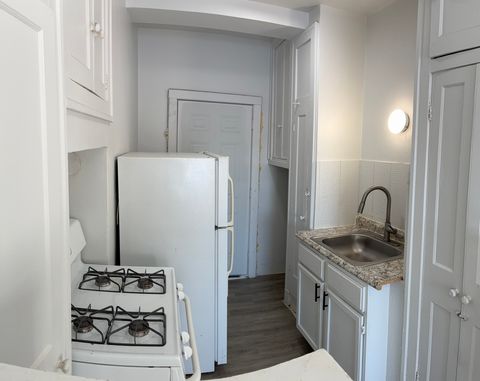 Tiny photo for 3302 Kenilworth Avenue #404, Berwyn, IL 60402 (MLS # 12531379)