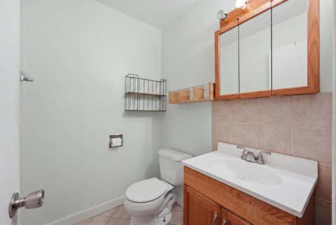 Tiny photo for 6 E Lillian Avenue #2B, Arlington Heights, IL 60004 (MLS # 12724056)
