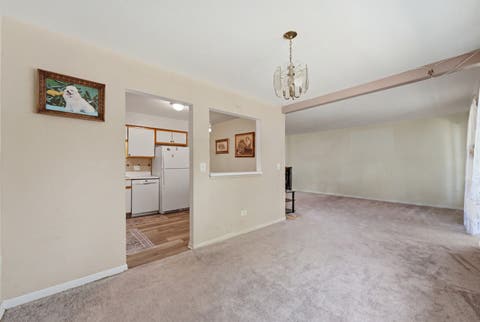 Tiny photo for 6 E Lillian Avenue #2B, Arlington Heights, IL 60004 (MLS # 12724056)