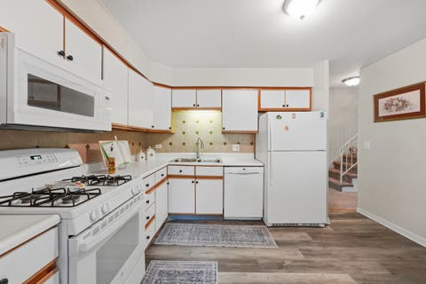 Tiny photo for 6 E Lillian Avenue #2B, Arlington Heights, IL 60004 (MLS # 12724056)