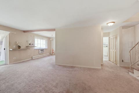 Tiny photo for 6 E Lillian Avenue #2B, Arlington Heights, IL 60004 (MLS # 12724056)