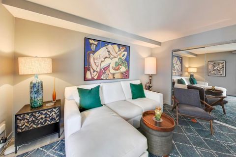 Tiny photo for 6007 N SHERIDAN Road #12B, Chicago, IL 60660 (MLS # 12511005)