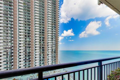 Tiny photo for 6007 N SHERIDAN Road #12B, Chicago, IL 60660 (MLS # 12511005)