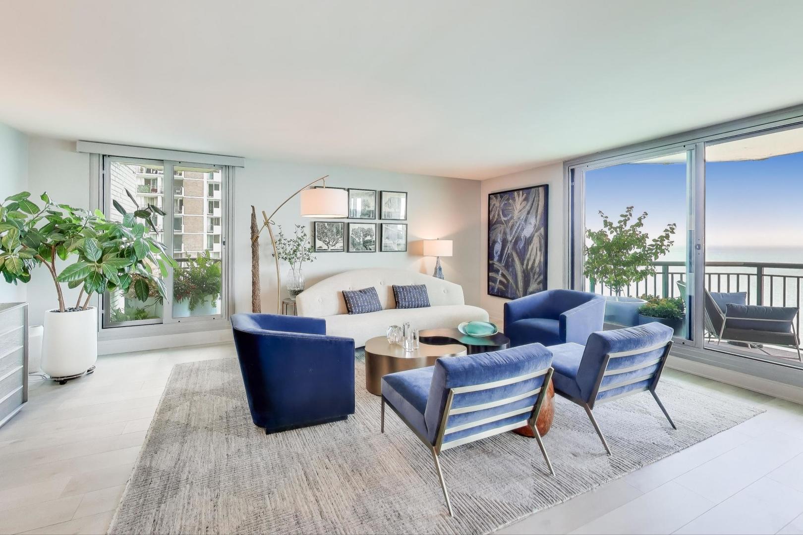 6007 N SHERIDAN Road 12B