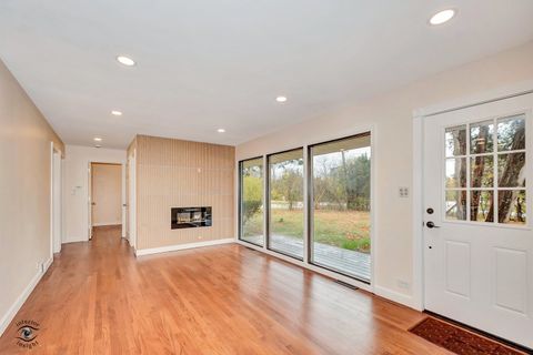 Tiny photo for 748 73rd Court, Willowbrook, IL 60527 (MLS # 12524625)