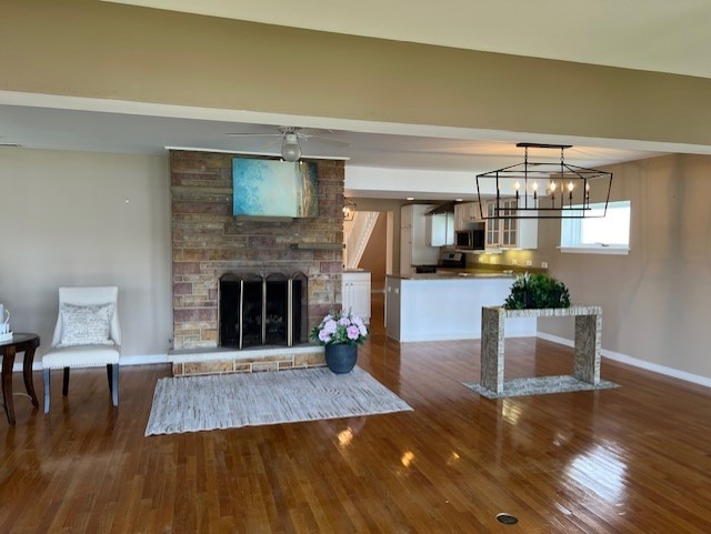 810 RIVER TERRACE Drive