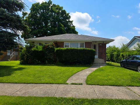Photo of 11043 Boeger Court, Westchester, IL 60154 (MLS # 12681255)