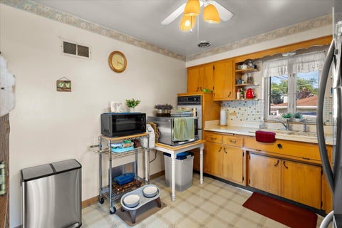 Tiny photo for 11043 Boeger Court, Westchester, IL 60154 (MLS # 12681255)
