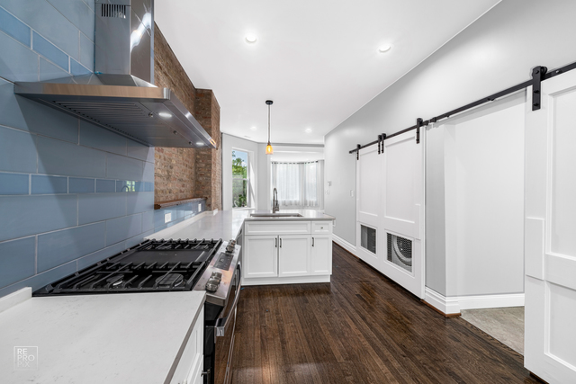 523 N Kedzie Avenue 2