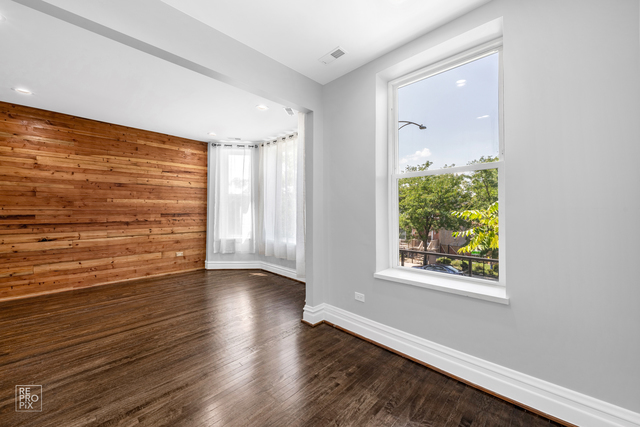 523 N Kedzie Avenue 2