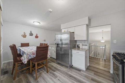 Tiny photo for 234 Malibu Drive, Bolingbrook, IL 60440 (MLS # 12573561)