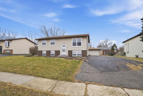 Tiny photo for 234 Malibu Drive, Bolingbrook, IL 60440 (MLS # 12573561)