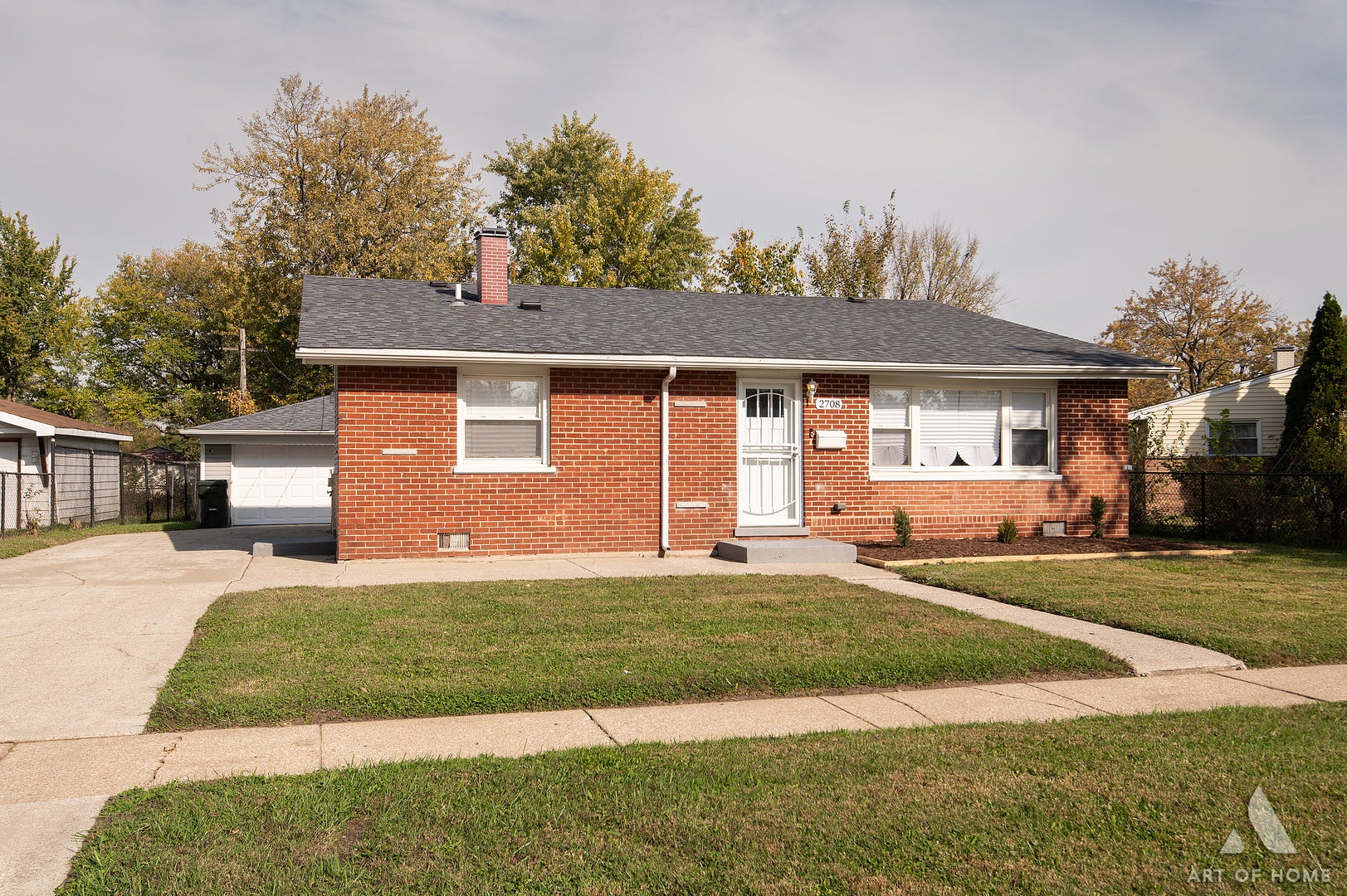 2708 W OXFORD Drive