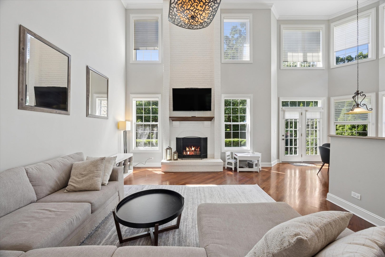 1015 White Pine Lane