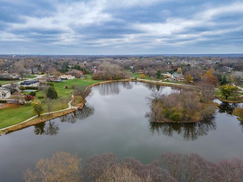 A home in Willowbrook