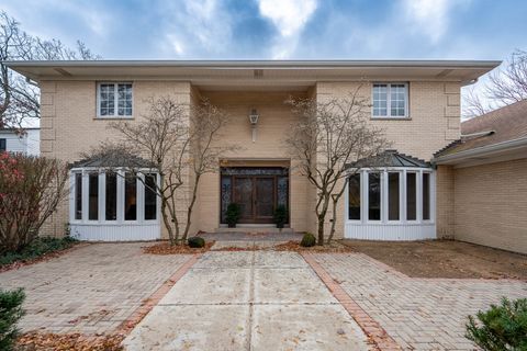 A home in Willowbrook