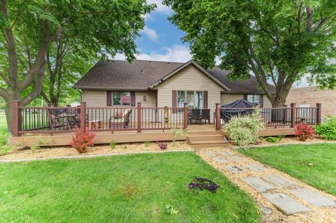 Tiny photo for 104 N Cedar Street, Gardner, IL 60424 (MLS # 12640232)