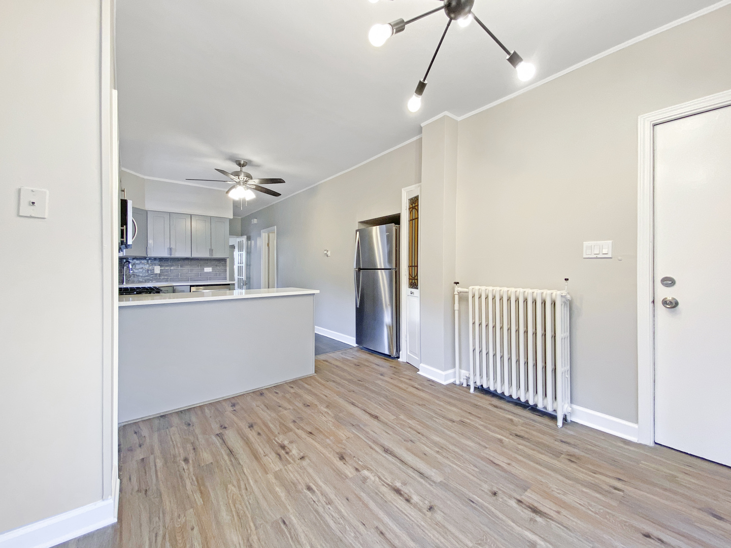 3701 N Lowell Avenue