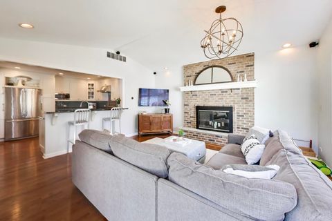 Tiny photo for 528 Cumnor Court, Deerfield, IL 60015 (MLS # 12630789)