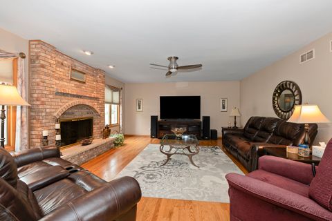 Tiny photo for 13124 W Beaver Lake Drive, Homer Glen, IL 60491 (MLS # 12438491)