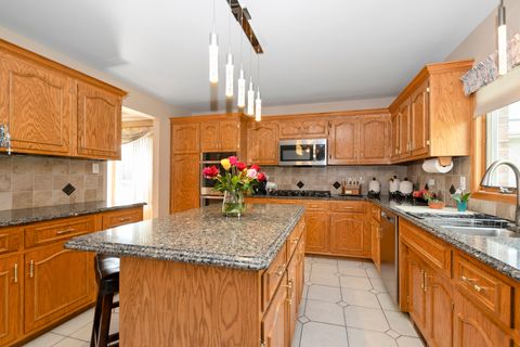 Tiny photo for 13124 W Beaver Lake Drive, Homer Glen, IL 60491 (MLS # 12438491)