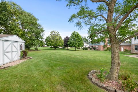 Tiny photo for 13124 W Beaver Lake Drive, Homer Glen, IL 60491 (MLS # 12438491)