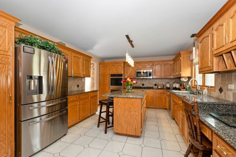Tiny photo for 13124 W Beaver Lake Drive, Homer Glen, IL 60491 (MLS # 12438491)