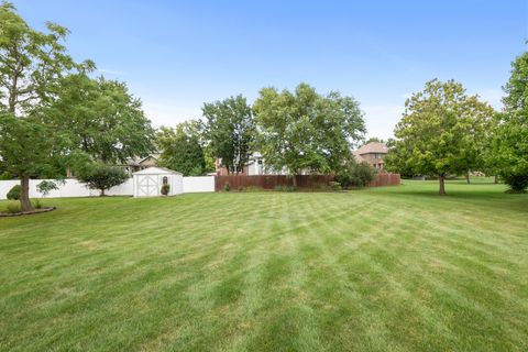 Tiny photo for 13124 W Beaver Lake Drive, Homer Glen, IL 60491 (MLS # 12438491)