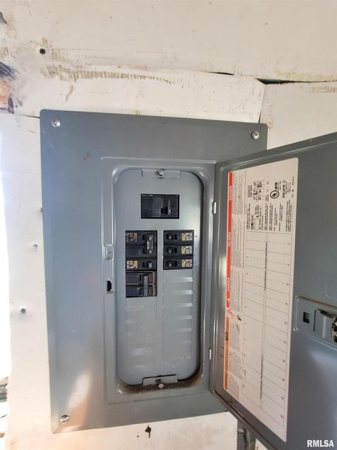 Tiny photo for 232 PALM Lane, Flora, IL 62839 (MLS # EB458767)