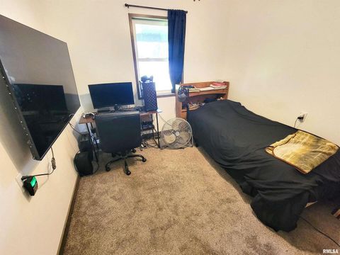 Tiny photo for 232 PALM Lane, Flora, IL 62839 (MLS # EB458767)