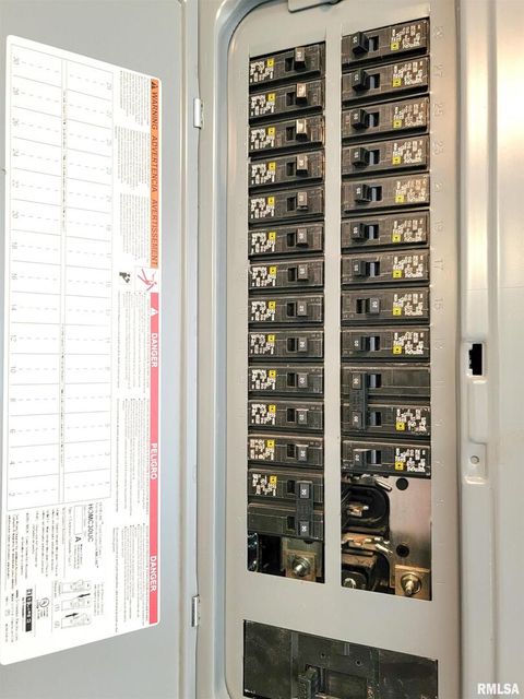 Tiny photo for 232 PALM Lane, Flora, IL 62839 (MLS # EB458767)