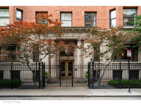 Tiny photo for 1210 N Astor Street #1B, Chicago, IL 60610 (MLS # 12692009)
