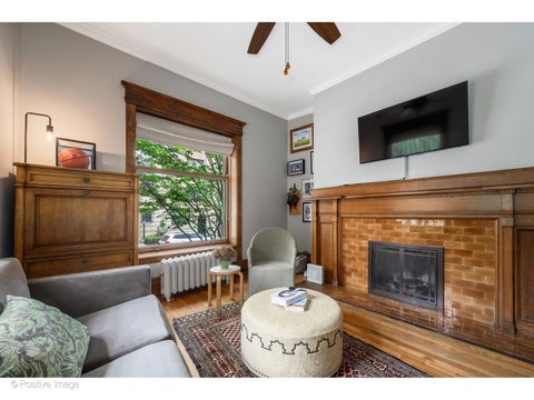 Tiny photo for 1210 N Astor Street #1B, Chicago, IL 60610 (MLS # 12692009)