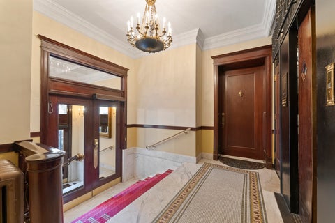 Tiny photo for 1210 N Astor Street #1B, Chicago, IL 60610 (MLS # 12692009)