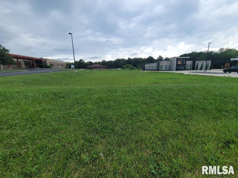3128 Veterans Memorial Drive