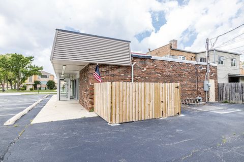 Tiny photo for 1551 Westchester Boulevard, Westchester, IL 60154 (MLS # 12487092)