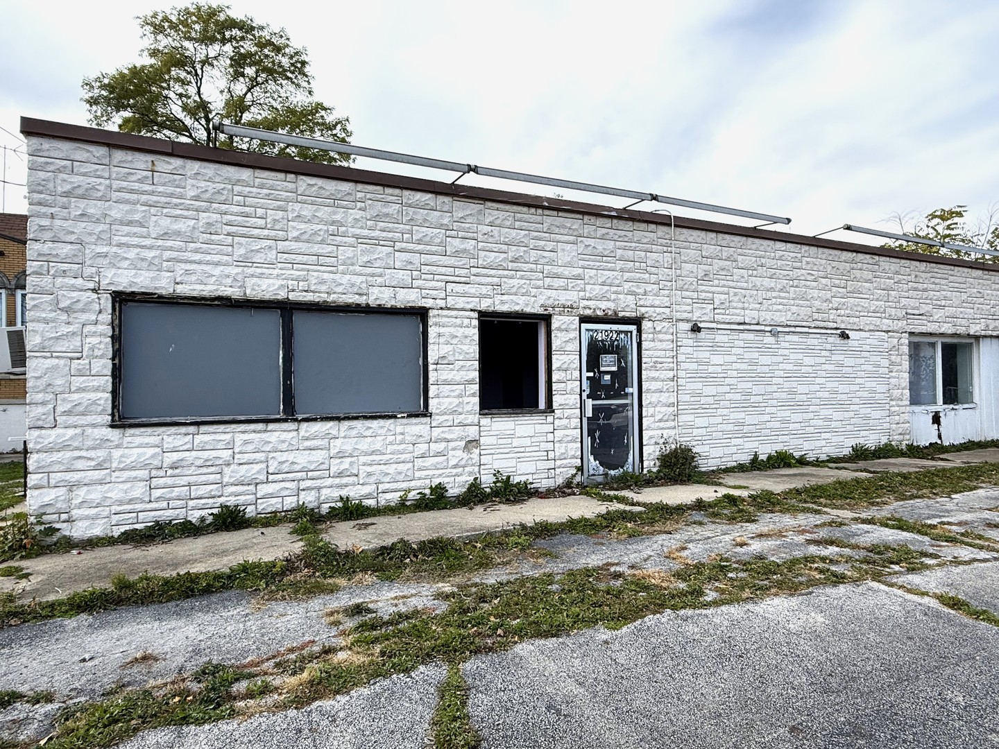 21924 E Lincoln Highway