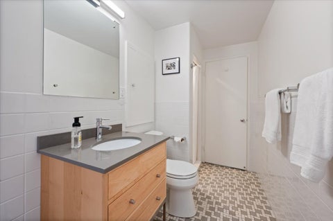 Tiny photo for 1508 Hinman Avenue #6C, Evanston, IL 60201 (MLS # 12790855)
