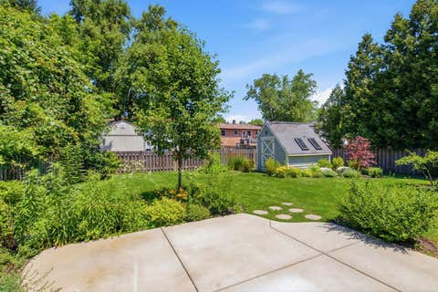 Tiny photo for 460 Trinity Court, Buffalo Grove, IL 60089 (MLS # 12695330)