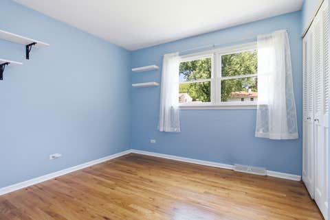 Tiny photo for 460 Trinity Court, Buffalo Grove, IL 60089 (MLS # 12695330)