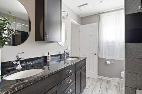 Tiny photo for 460 Trinity Court, Buffalo Grove, IL 60089 (MLS # 12695330)