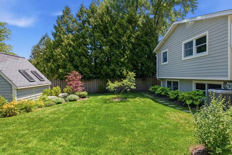 Tiny photo for 460 Trinity Court, Buffalo Grove, IL 60089 (MLS # 12695330)