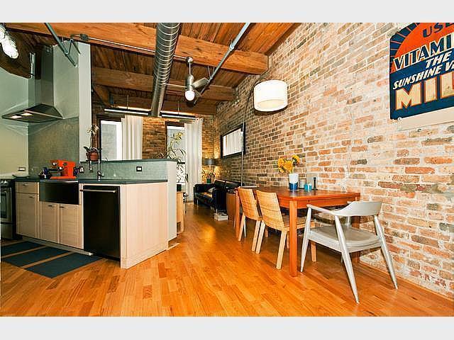 225 W Huron Street 401