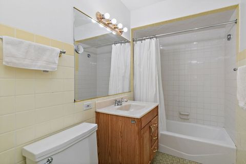 Tiny photo for 1111 N Harlem Avenue #2A, Oak Park, IL 60302 (MLS # 12601106)