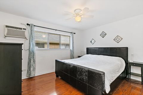 Tiny photo for 1111 N Harlem Avenue #2A, Oak Park, IL 60302 (MLS # 12601106)